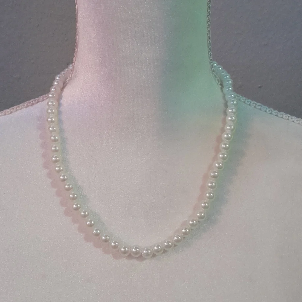 Faux Pearl Infinity Necklace🌷8